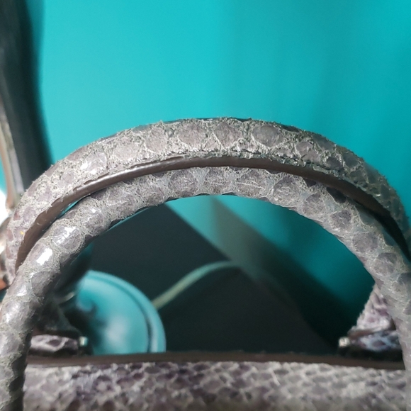 Michael Kors gray snakeskin selma bag - Picture 3 of 8